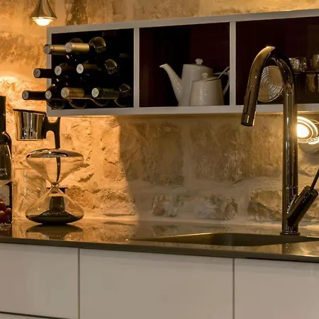 Studio Happy Hour In City Center Split