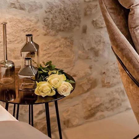 Apartment Studio Happy Hour In City Center Split