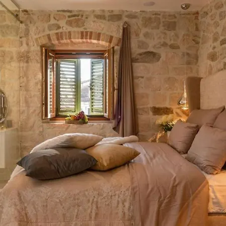 Studio Happy Hour In City Center Apartment *