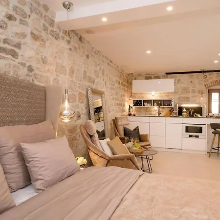 Apartment Studio Happy Hour In City Center